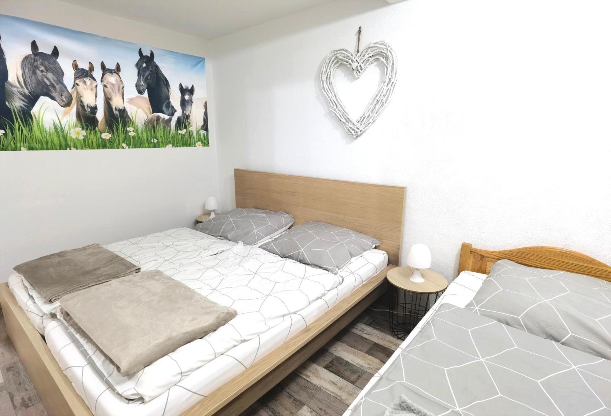 Reichenbach-Steegen Ferienwohnung - Appartement "Painted Horse" Im Herzen Des Pfaelzer Waldes מראה חיצוני תמונה